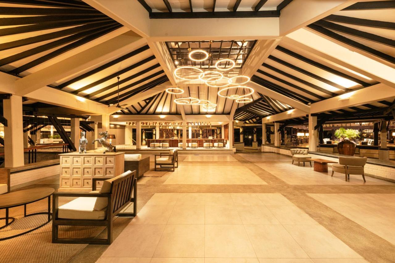 Club Hotel Dolphin Negombo Exterior foto